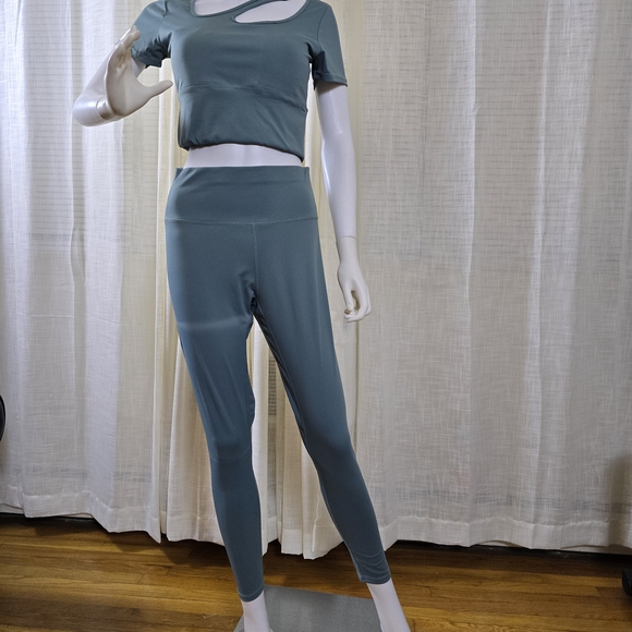 Stylish Teal Women's Leggings Set - Picture 7 of 16